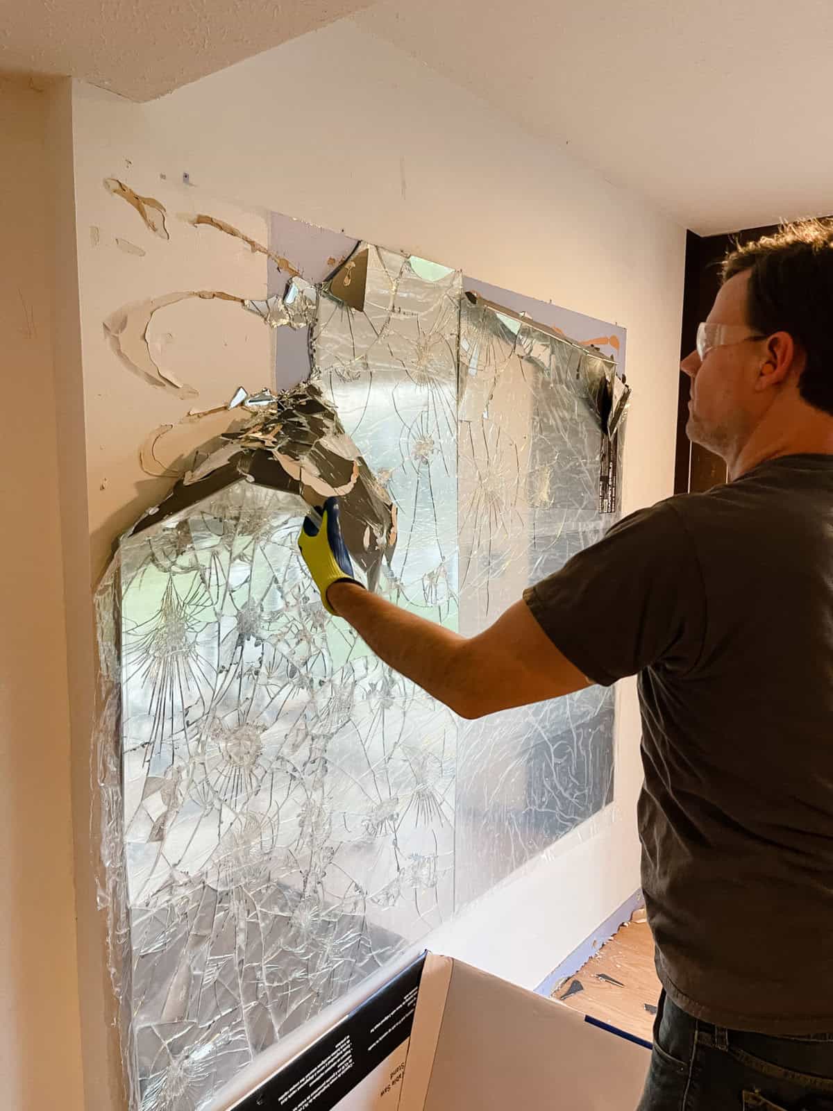 How to Remove a Mirror That is Glued to the Wall Pure Happy Home