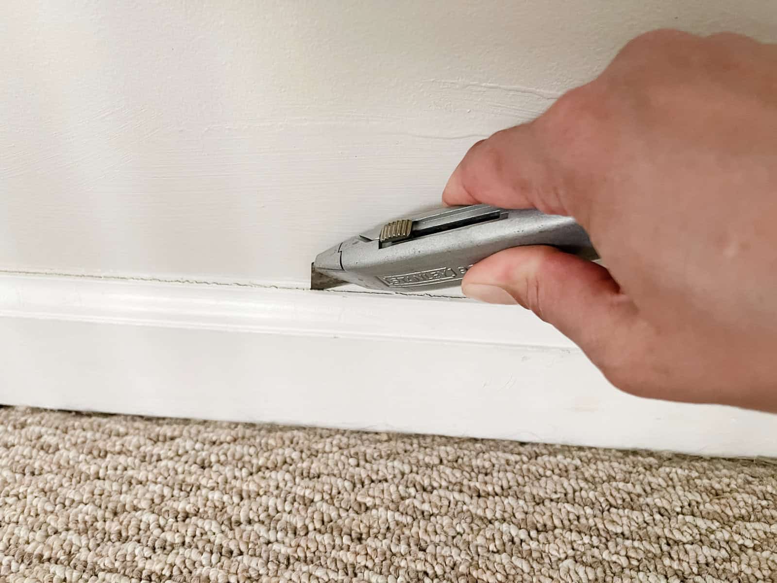 how to remove baseboards