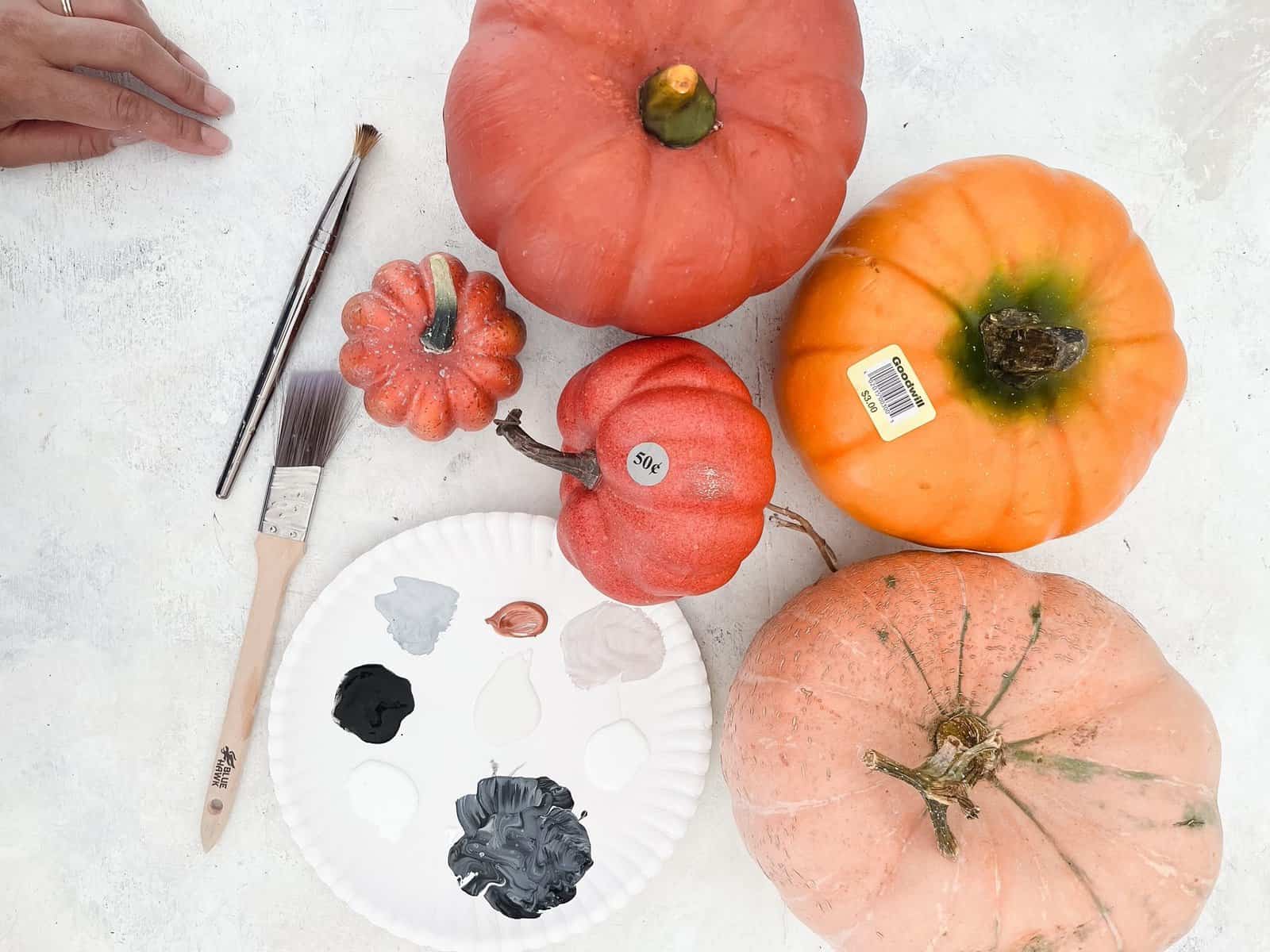 styling with pumpkins painting